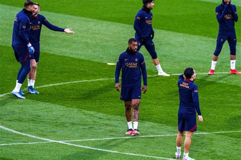 Psg Dernières Nouvelles Rassurantes Pour Presnel Kimpembe Foot Sur 7