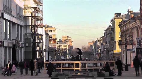 Город Самара. Улица Ленинградская и его обитатели в воскресный день 24 ...