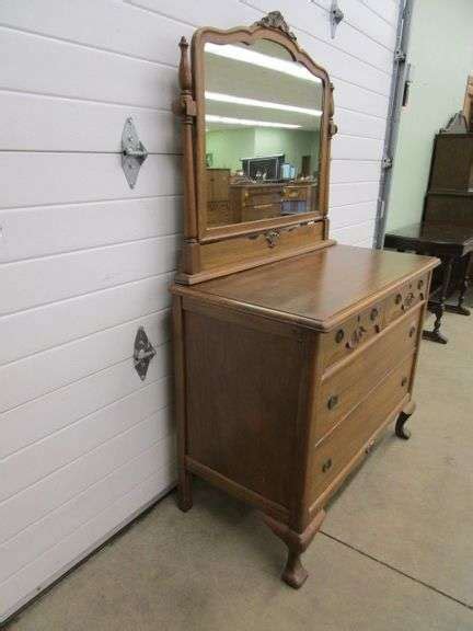 Queen Ann Style Maple Drawer Dresser W Mirror Oberman Auctions