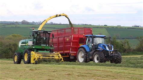 Silage John Deere New Hollands Massey Ferguson Youtube