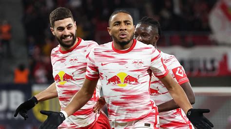 Spektakuläre Tore RB Leipzig schlägt den FC Köln und rückt auf Platz