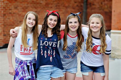 Free Non Nude Bikini Milf Non Nude Beach Celebrity Solo Pictures My Xxx Hot Girl