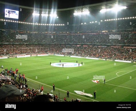 Fc Bayerna Hi Res Stock Photography And Images Alamy