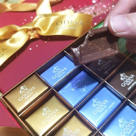 spot turkey godiva chocolate gift box   birthday christmas