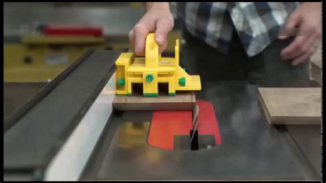 Защита пальцев при работе с распилочным аппаратом Столярная мастерская ...