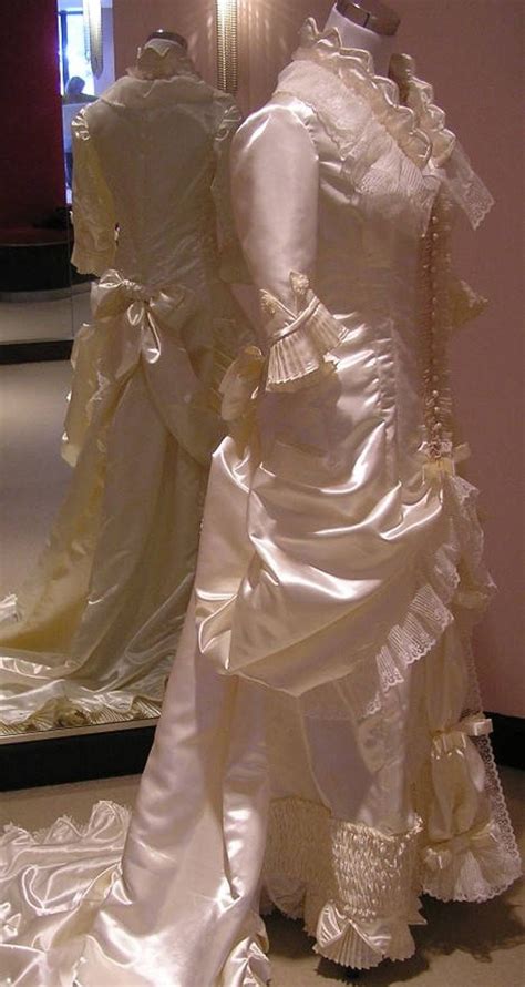 Wedding Dress Victorian Style Size 6 Gorgeous New With Exquisite Details Hand Crafted By