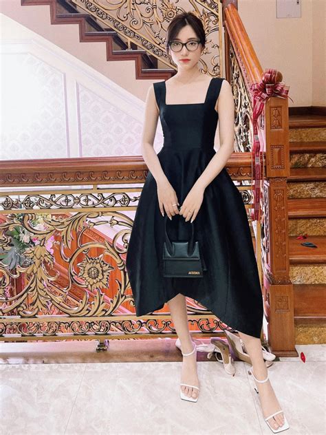 Đọ nhan sắc dàn hot girl bạn gái tuyển thủ tại AWC ngộ ra chân lý cho game thủ Liên Quân