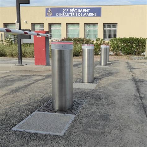 Retractable Bollard Protection BORNES ESCAMOTABLES ET SYSTEMES