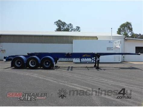 Buy Used 2003 Vawdrey Vawdrey Semi Retractable Skel Skel Trailers In