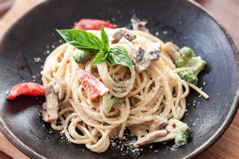 Alfredo Spaghetti With Roasted Mushroom Broccoli Recipe By Archana S