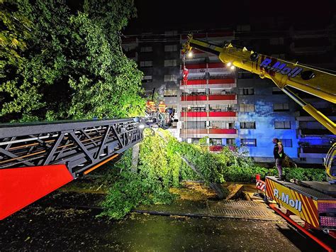 Und plötzlich zucken Blitze am Himmel So fegte das Unwetter über den