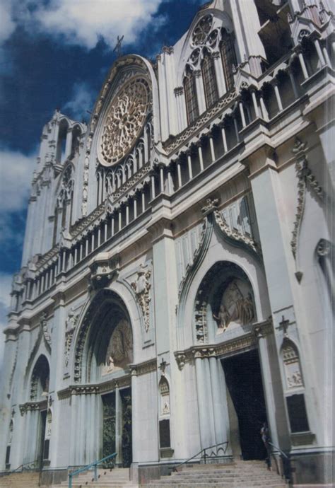 Templo Expiatorio Ca 1983