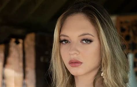 Girl Beautiful Model Pretty Face Blonde Attractive Handsome