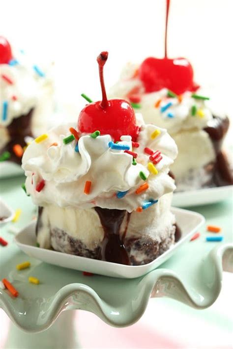 Mini Desserts That Are Almost Too Cute To Eat Via Purewow Mini