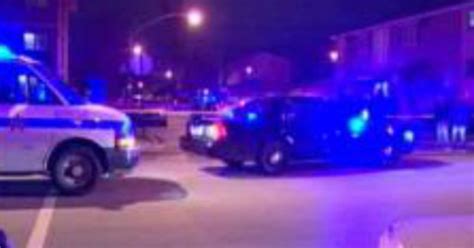 Off Duty Chicago Police Officer Shot On Southwest Side Cbs Chicago