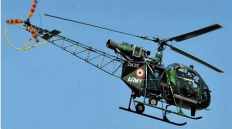 Army Helicopter Crash जम्मू कश्मीर में सेना का हेलीकॉप्टर क्रैश एक