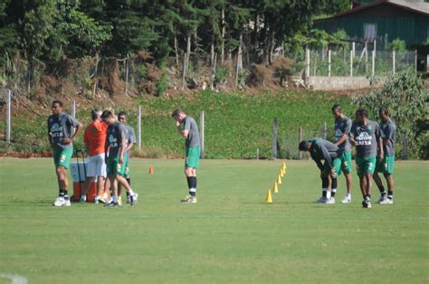 Ap S Folga Chape Se Reapresenta E Titulares Fazem Trabalho