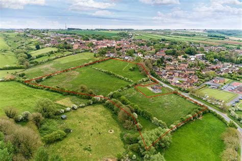 Brigg Road Caistor Market Rasen Land 1 300 000