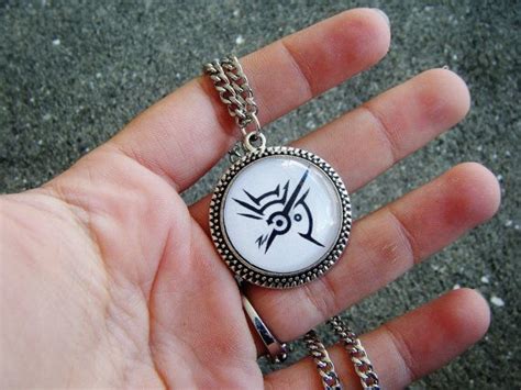 Dishonored Logo Necklace Etsy Necklace Etsy Necklace Jewelry