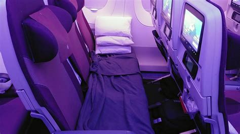 Qatar Airways Economy Class Review Inflight Feed