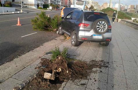 Despiste en la costa el joven quedará sin licencia de conducir y