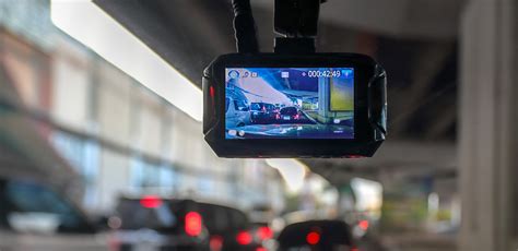 Best Dash Cam: 5 of the Top Dash Cams for Cars and Transport Trucks