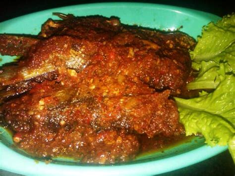 ZUBLINT: Ikan Bandeng Bumbu Bali