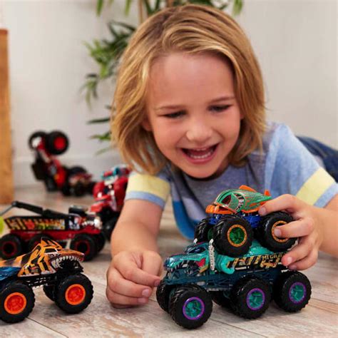 Hot Wheels Monster Trucks Arabalar Hwn