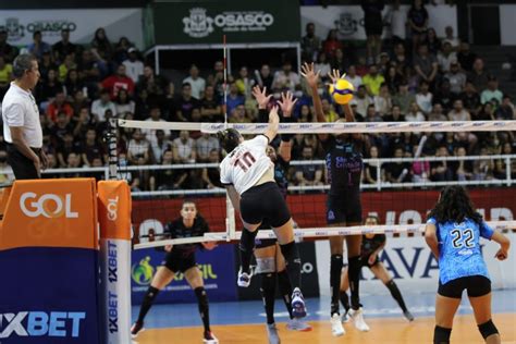 Osasco Vence Sesc Flamengo Em Cl Ssico Emocionante Da Superliga V Lei