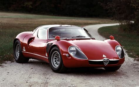 Alfa Romeo 33 Stradale Beleza necessária