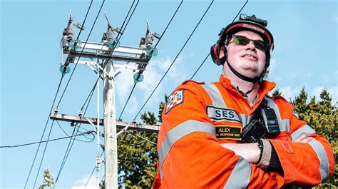 Powerlines Down Wild Wind And Flood Warnings For Parts Of Tasmania