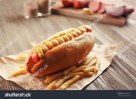 Hot Dog Fried Potatoes On Craft Stock Photo 395548711 Shutterstock