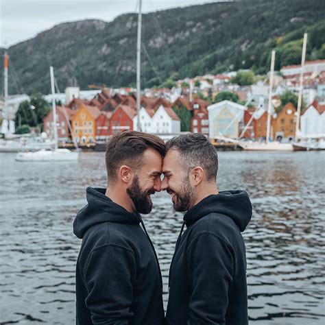 Guida Gay BERGEN Cosa Vedere Dove Dormire Migliori Locali Gay E