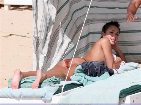 Jessica Alba Topless