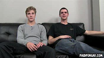 Straight Amateur Hunk Sucks On A Cock For Some Cash Xvideos