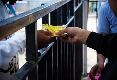 Venda De Ingressos Para Shows T M Virado Uma Selva Consumidor Moderno