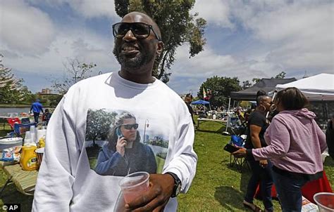 Hundreds Turn Up At Bbq Ing While Black Event In Oakland Daily Mail