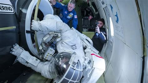 Nasas Next Generation Spacesuit Tested In Zero Gravity Wordlesstech