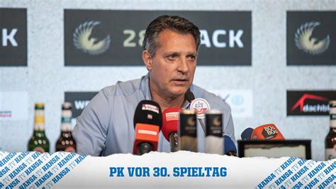 PK Vor Dem Spiel Hansa Rostock Vs 1 FC Kaiserslautern 2