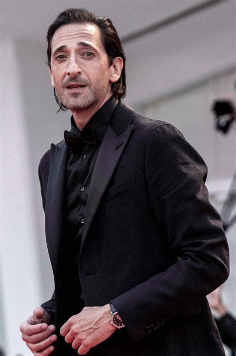 Adrien Brody y su colección de relojes a la altura de una estrella | GQ