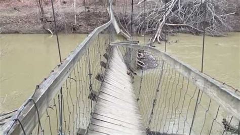 Fallen tree destroys popular bridge in Red River Gorge