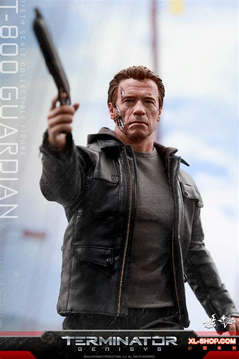 Hot Toys MMS Terminator Genisys Th Scale T Guardian Collectible Figure