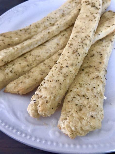 Garlic Butter Breadsticks Recipe Recipes Ww Bread Recipe Low