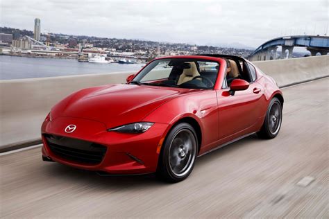 2017 Mazda MX 5 Miata RF Automatic Review 8 Things To Know Motor Trend