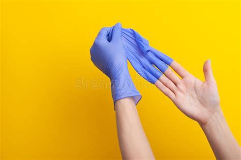 How To Remove Gloves Safely Stock Vector Illustration Of Procedure