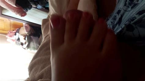 Free Ebony Footjob Porn Videos XHamster