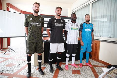 AC Cesena 2023 24 GK Kit