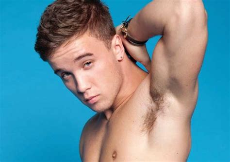 El Cuerpazo De Sam Callahan Desnudo Cromosomax