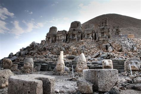 Worlds Oldest Pictograph Discovered In Göbekli Tepe Shows Decapitated