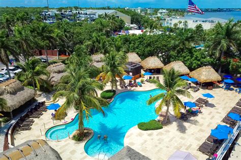 Jimmy Johnson's Big Chill: Pool & Spa Day Pass Key Largo | ResortPass